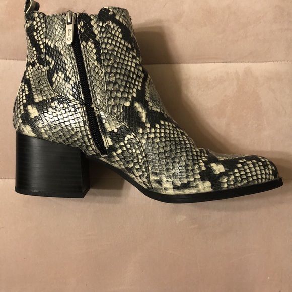 Circus by Sam Edelman snake skin booties - Picture 4 of 5